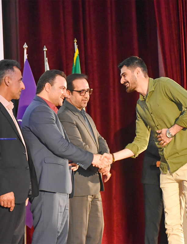 تقدیر از کارکنان